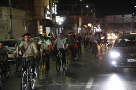 رکاب‌زنی پدران و پسران یزدی